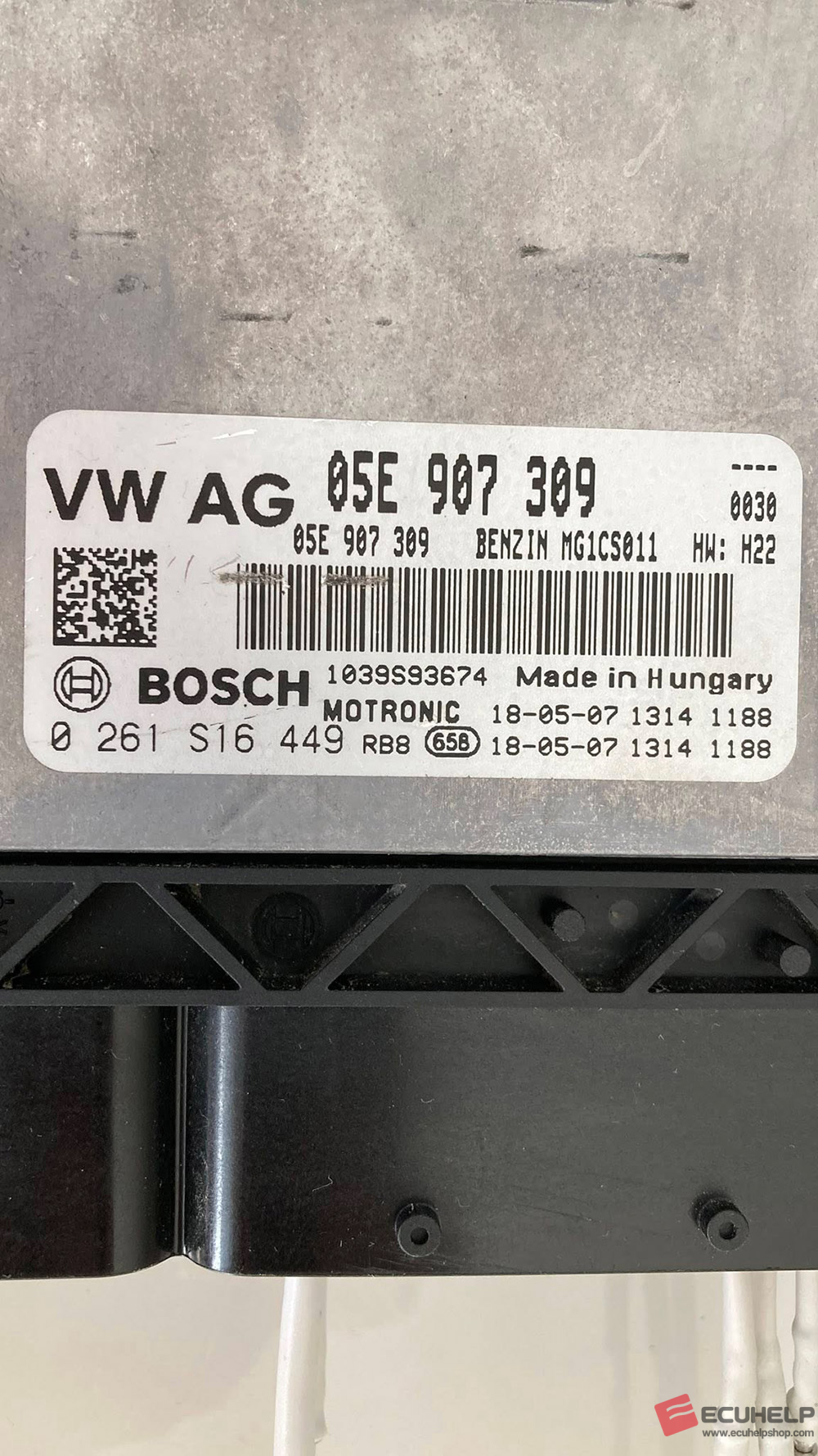 KT200II Read Write SKODA MG1CS011 SPC5777 2007 on Bench-01