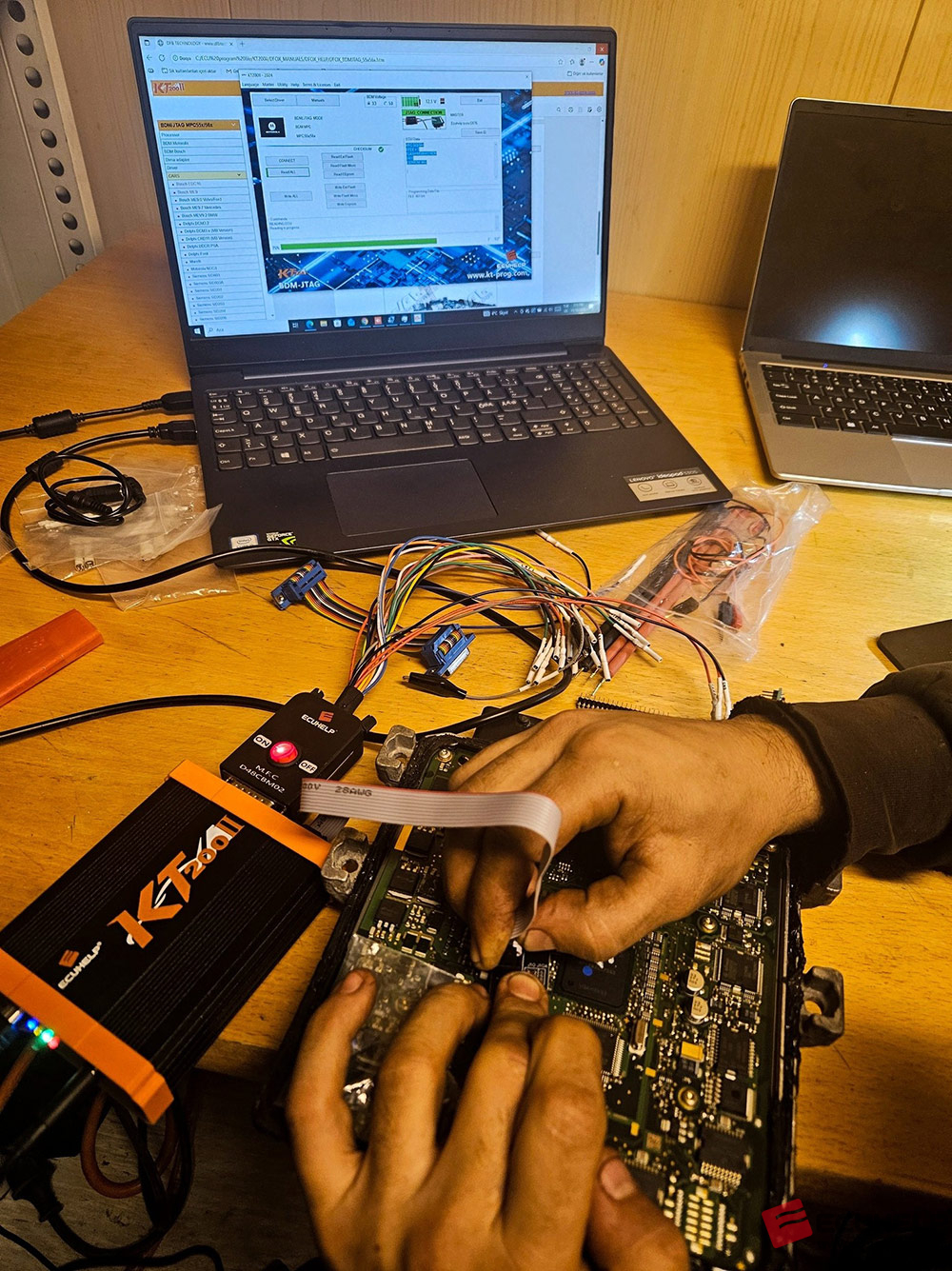 KT200II Read Peugeot 607 2.7HDI 2006 SID201 Jtag Mode-07