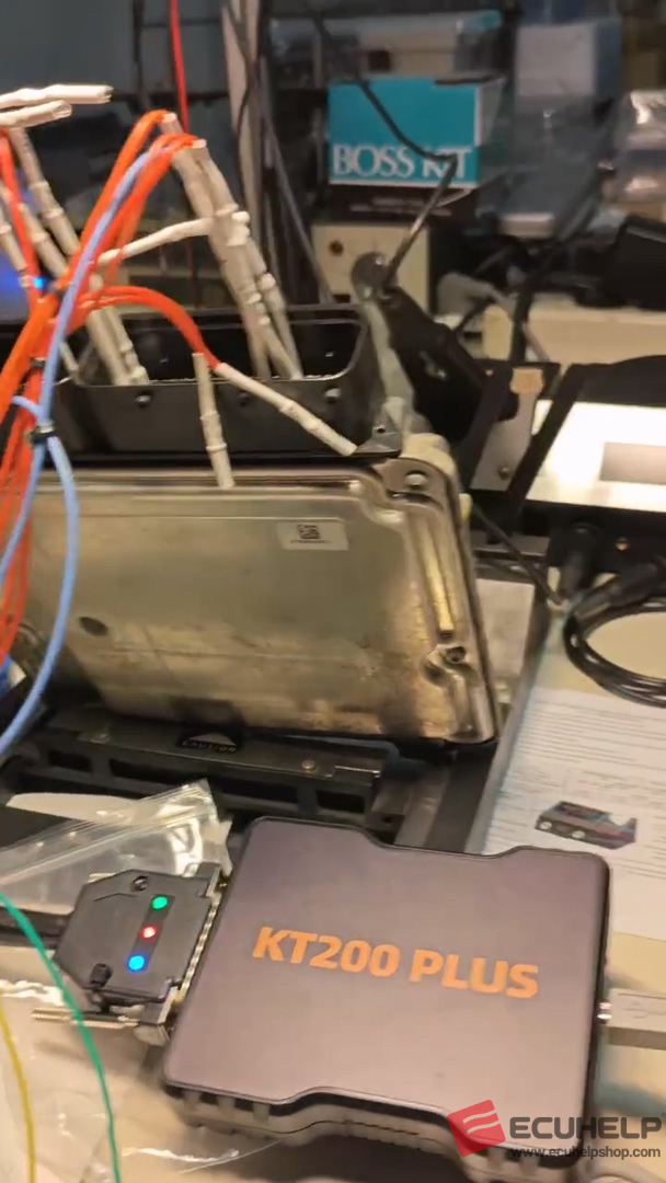 KT200 Plus and PCM read / write edc17c59 on bench-02