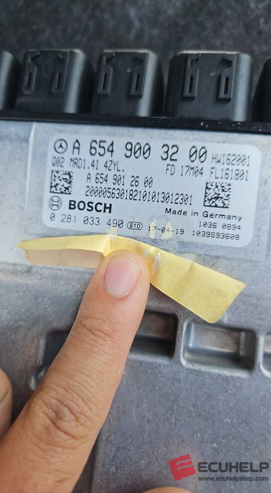 KT200II Read Write Mercedes E220 2019 MD1CP001 on Bench-01