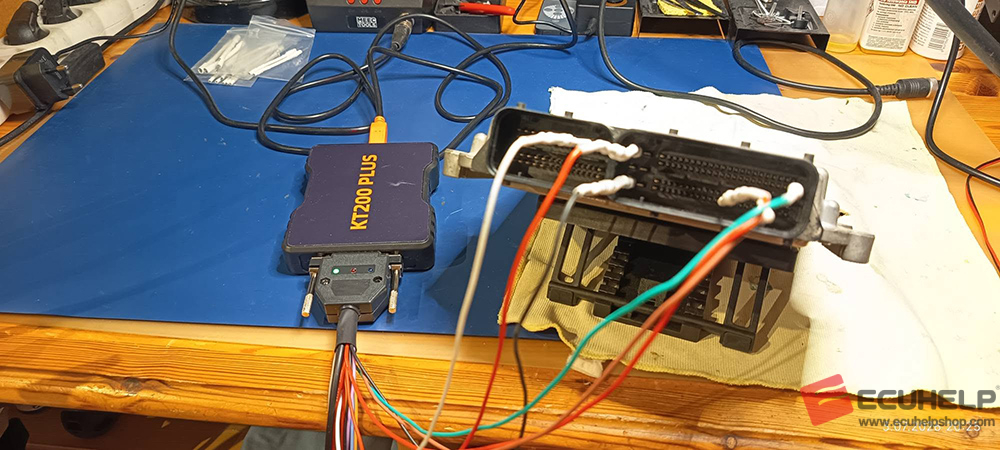 ECUHELP KT 200 Plus Clone Nissan edc16cp42 on Bench-02